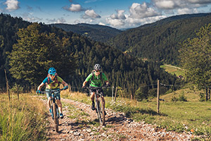 Mountainbike Fahrer auf dem Todtmoos Trail (c) Hochschwarzwaldtourismus GmbH